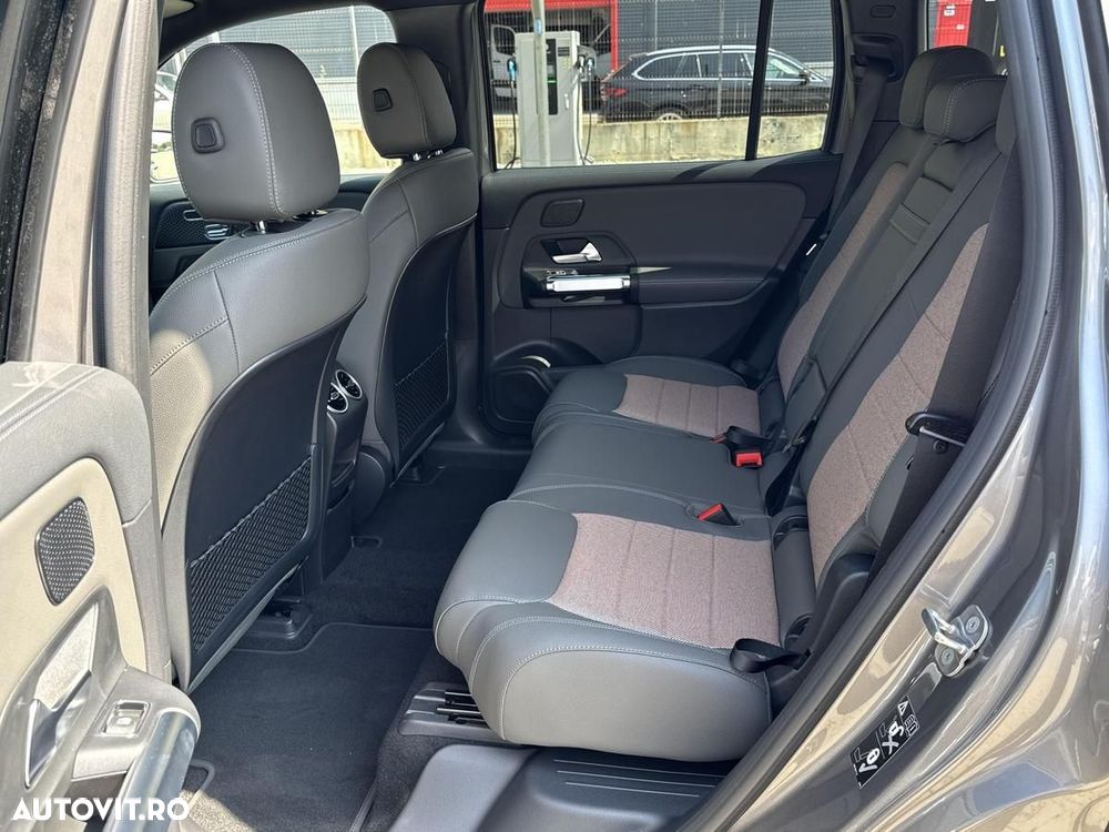 Mercedes-Benz EQB - 14