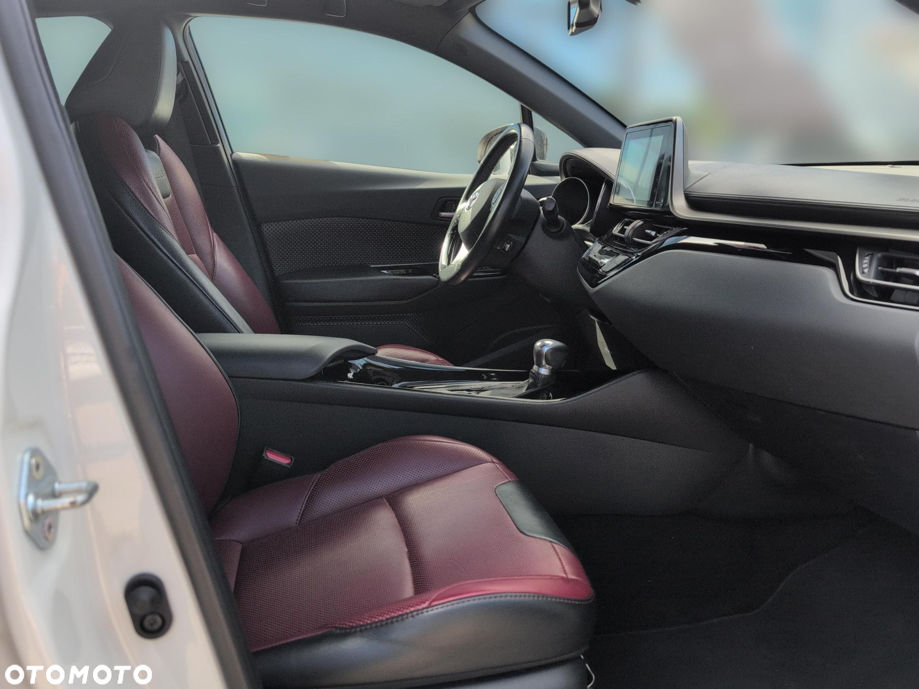 Toyota C-HR - 9
