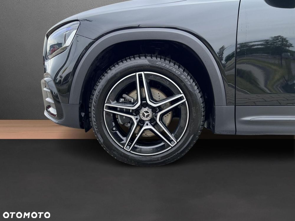 Mercedes-Benz GLB - 17