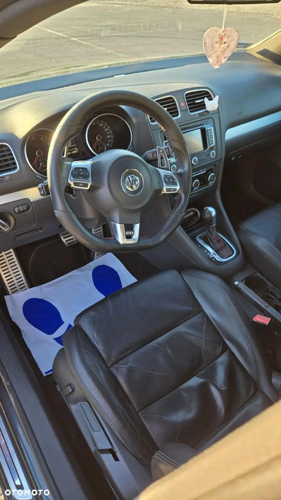 Volkswagen Golf - 5