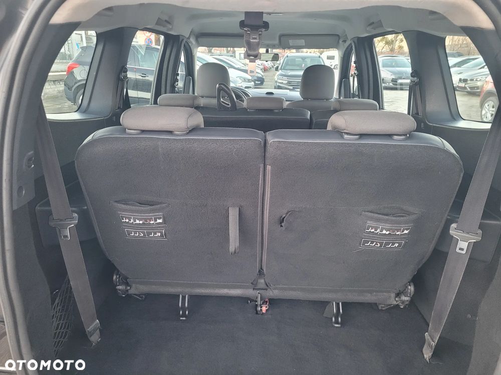 Dacia Lodgy dCi 110 Comfort - 8