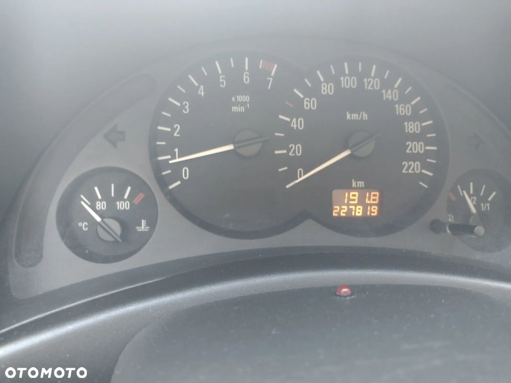 Opel Corsa 1.0 12V Comfort - 14