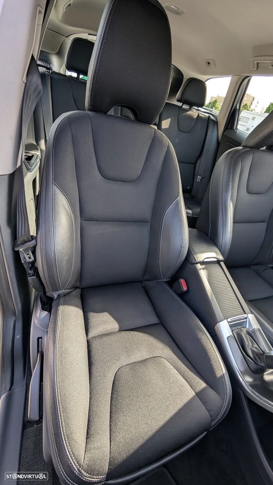 Volvo XC 60 D4 Geartronic Momentum - 13