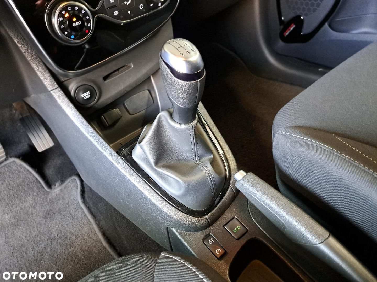 Renault Clio 0.9 Energy TCe Limited - 24