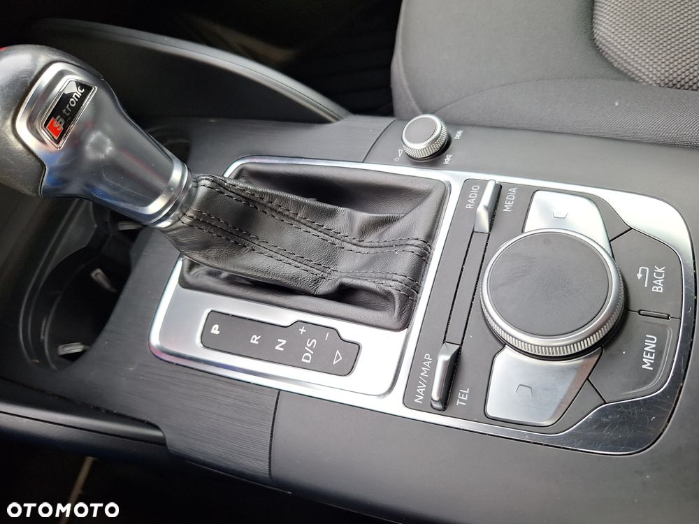 Audi A3 Sportback 35 TFSI S tronic S line - 15