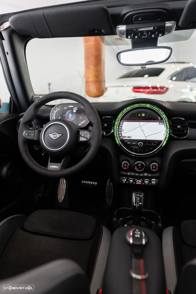 MINI Cabrio John Cooper Works Premium P. JCW Plus - 33