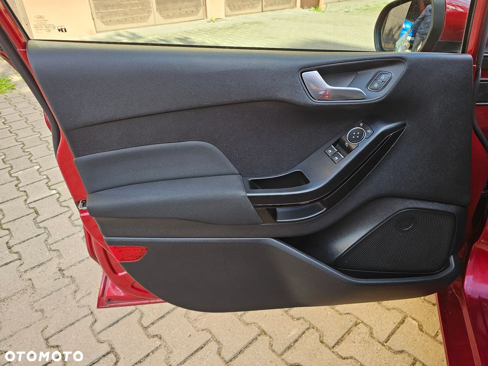 Ford Fiesta 1.1 S&S COOL&CONNECT - 14