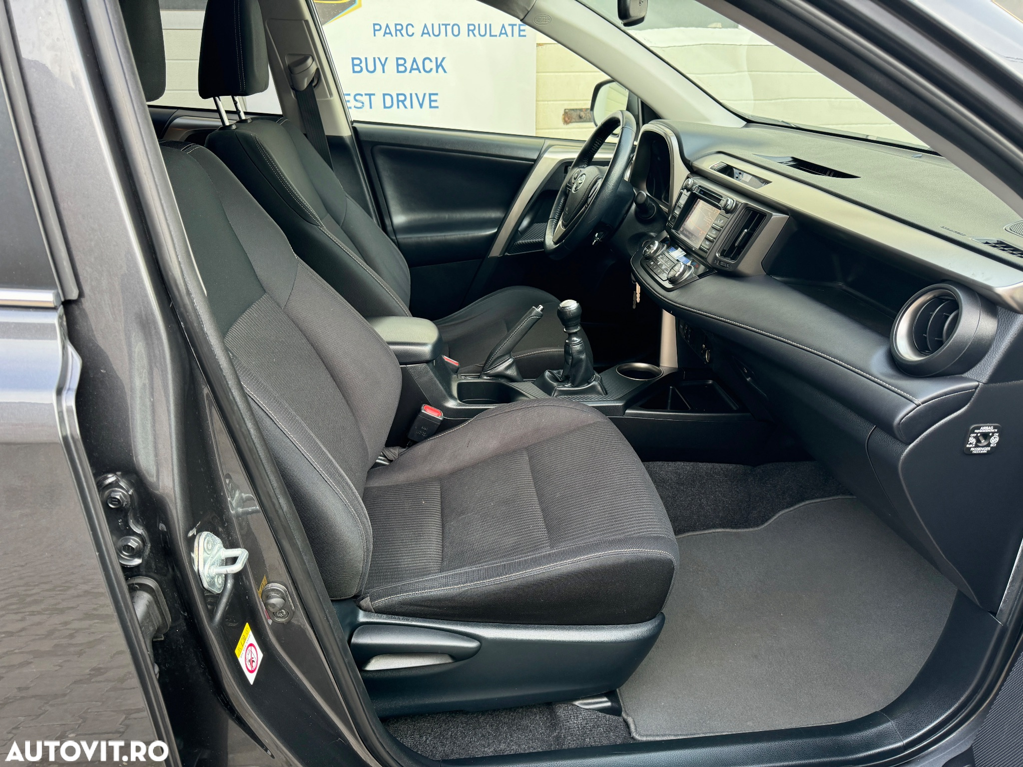 Toyota RAV4 2.2 D-4D 4x4 Edition S - 16