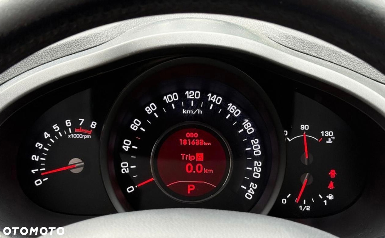 Kia Sportage - 16