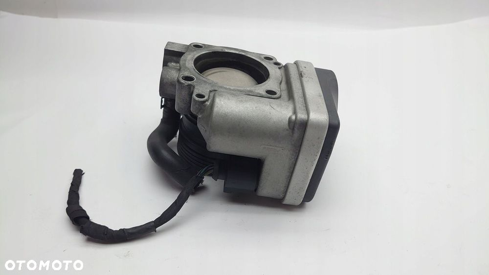 PRZEPUSTNICA KLAPA GASZĄCA AUDI A3 SEAT SKODA VW PASSAT 2.0 FSI 06F133062 - 2