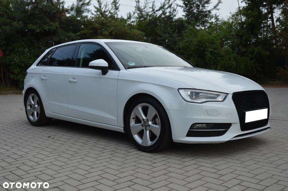 Audi A3 Sportback 1.2 TFSI Attraction - 9