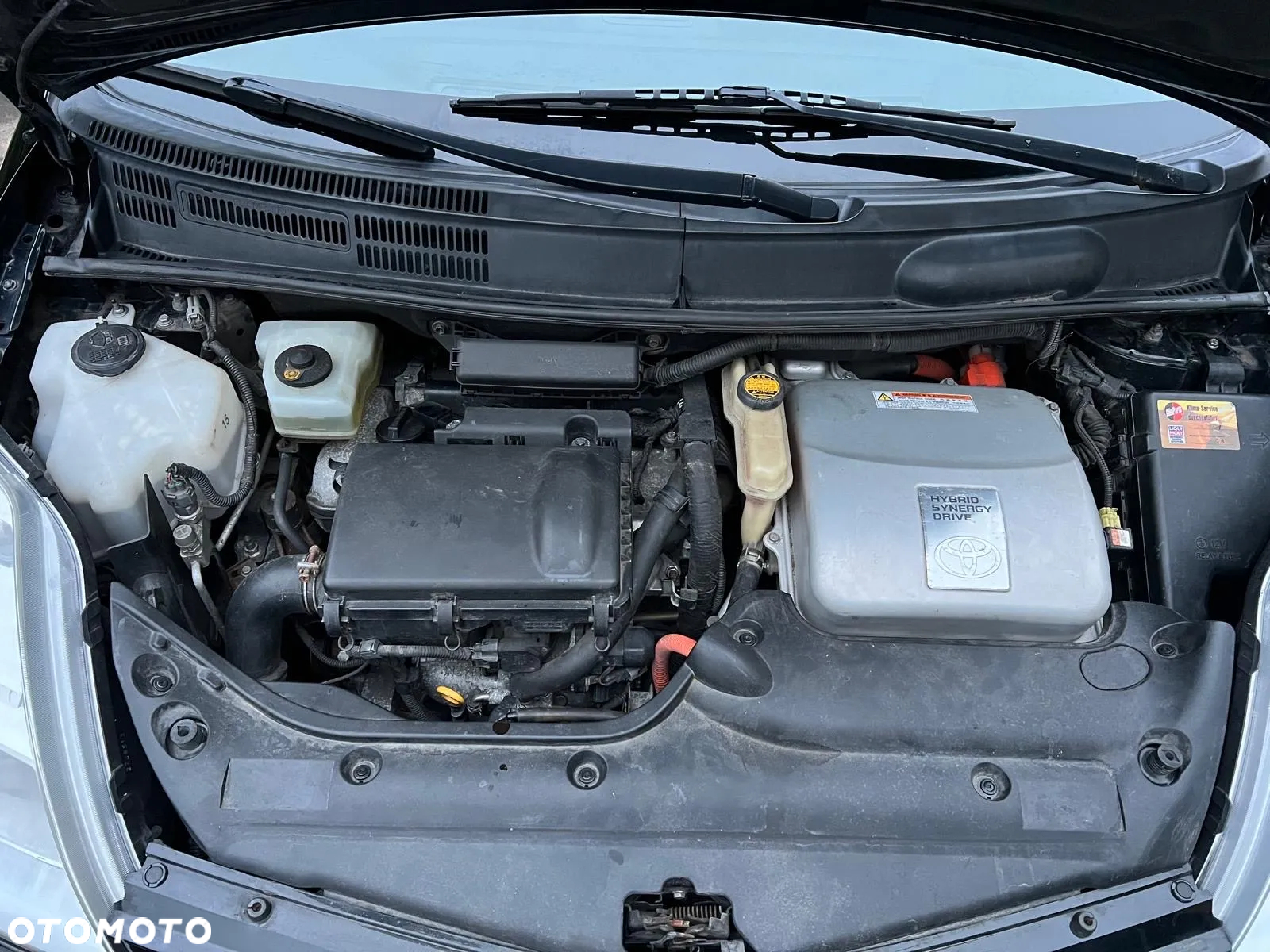 Toyota Prius (Hybrid) Executive - 20