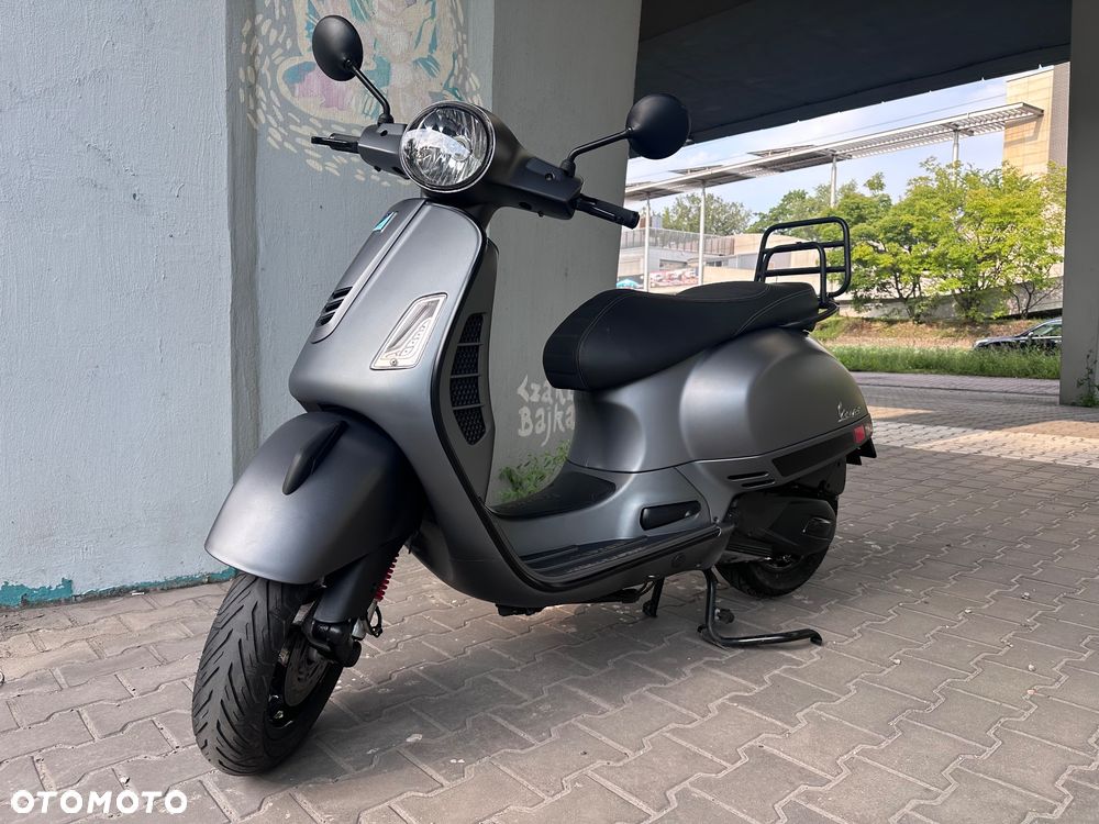 Vespa GTS - 1