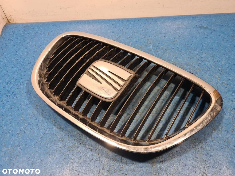 SEAT ALTEA  I ATRAPA / GRILL - 5