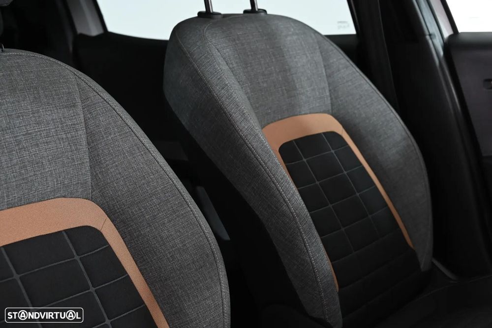 Citroën C3 Aircross 1.2 PureTech Plus - 28