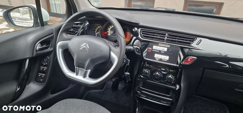 Citroën C3 Pure Tech (VTi) 82 Exclusive - 23