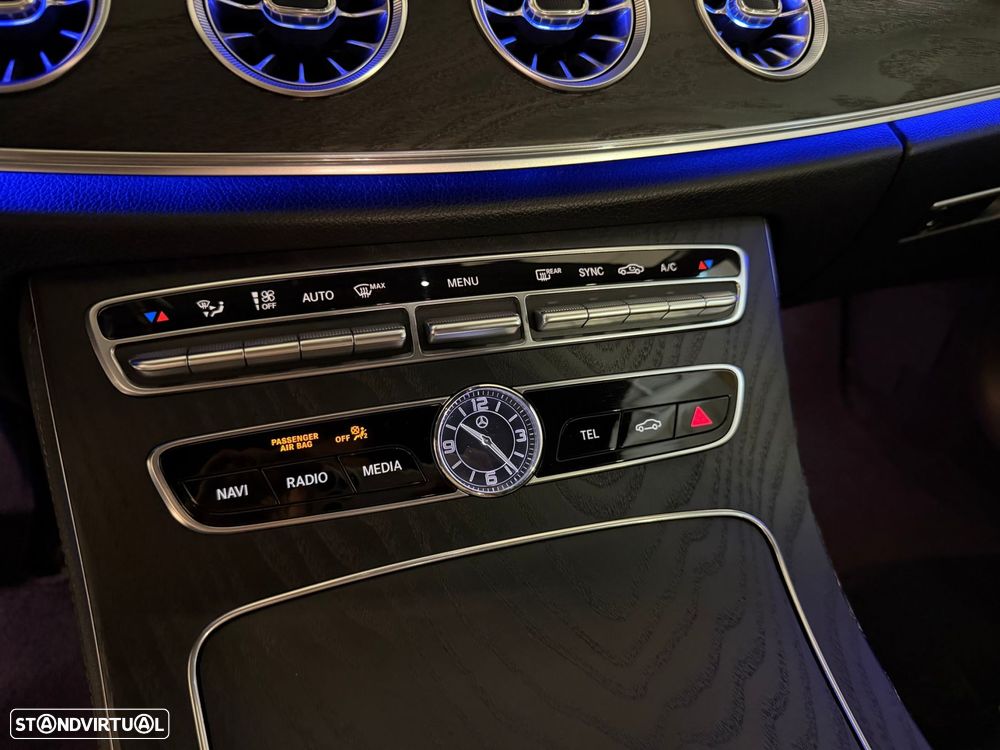 Mercedes-Benz E 220 d Cabrio 9G-Tronic AMG Line - 33