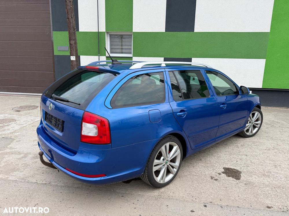 Skoda Octavia 2.0 TDI CR DPF DSG RS - 4