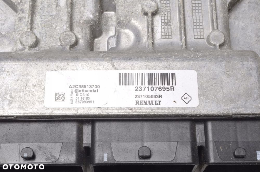 CAPTUR I 1.5 dCi KOMPUTER SILNIKA 237107695R - 2