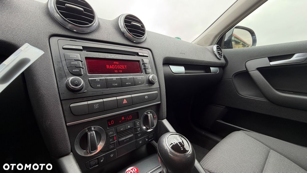 Audi A3 Sportback 1.8 TFSI Ambition - 14