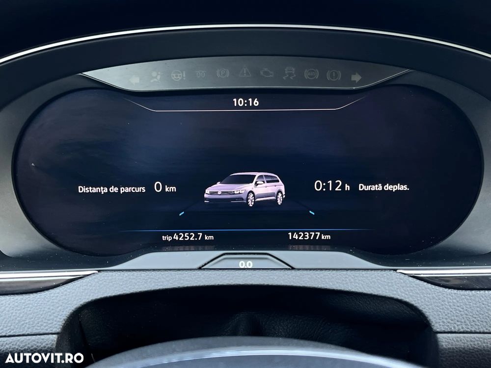 Volkswagen Passat - 16