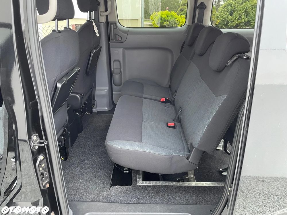 Nissan NV200 Evalia 1.5 Premium - 9
