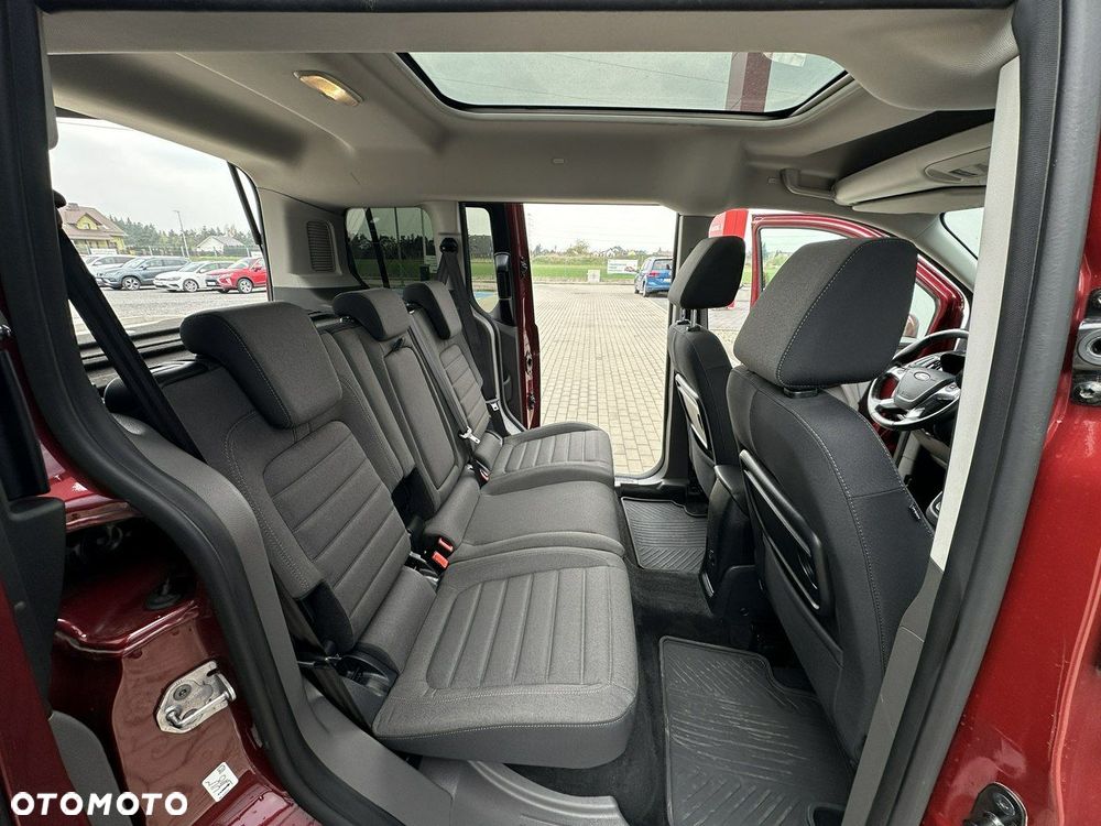 Ford Tourneo Connect - 14