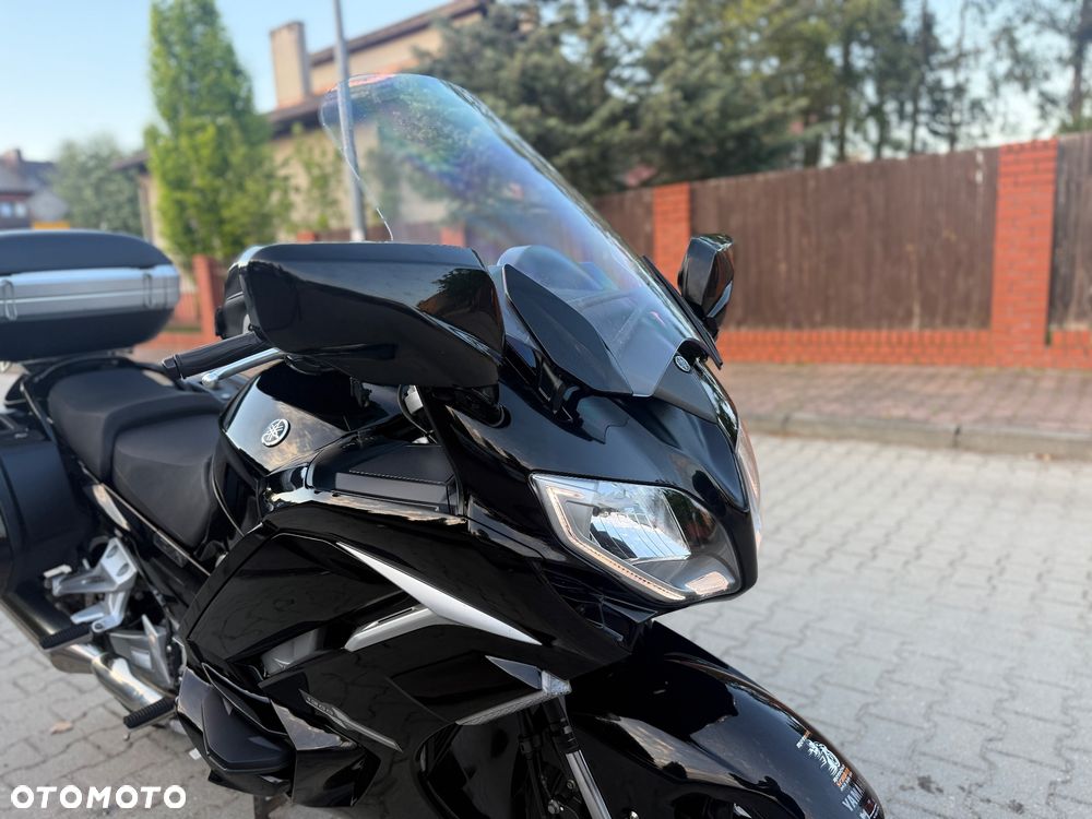 Yamaha FJR - 4