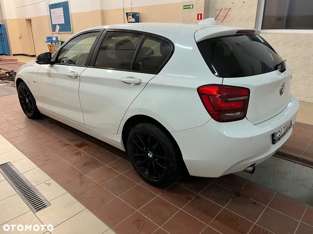 BMW Seria 1 116i Sport Line - 4