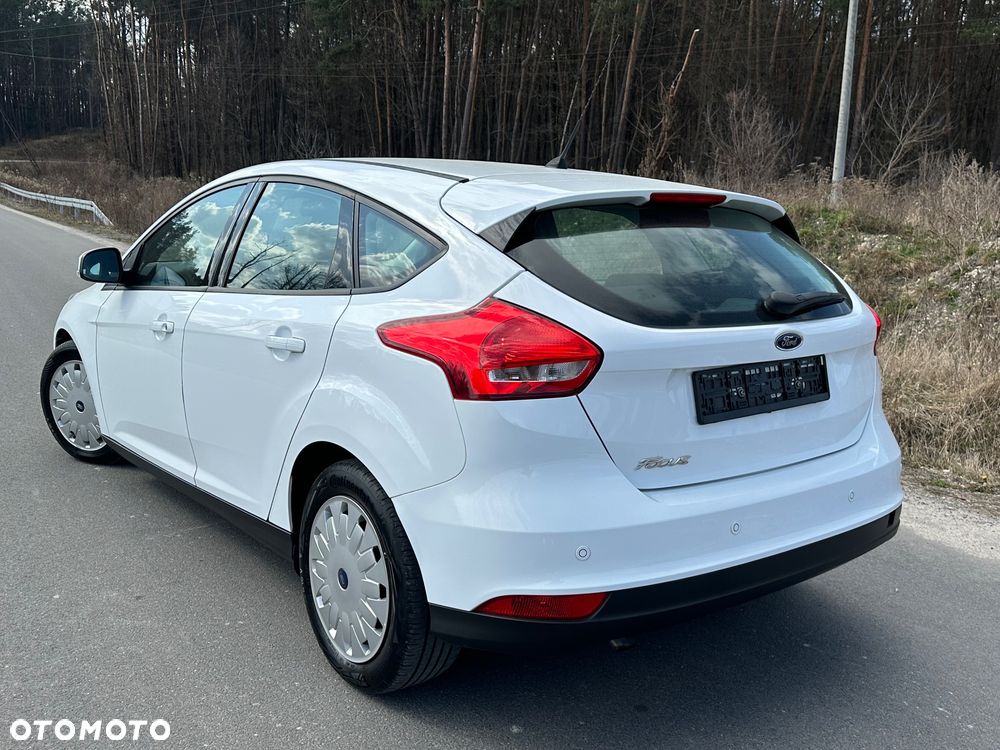 Ford Focus 1.5 TDCi Titanium ECOnetic ASS - 9