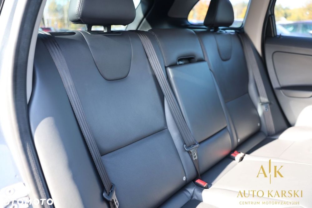Volvo XC 60 - 35