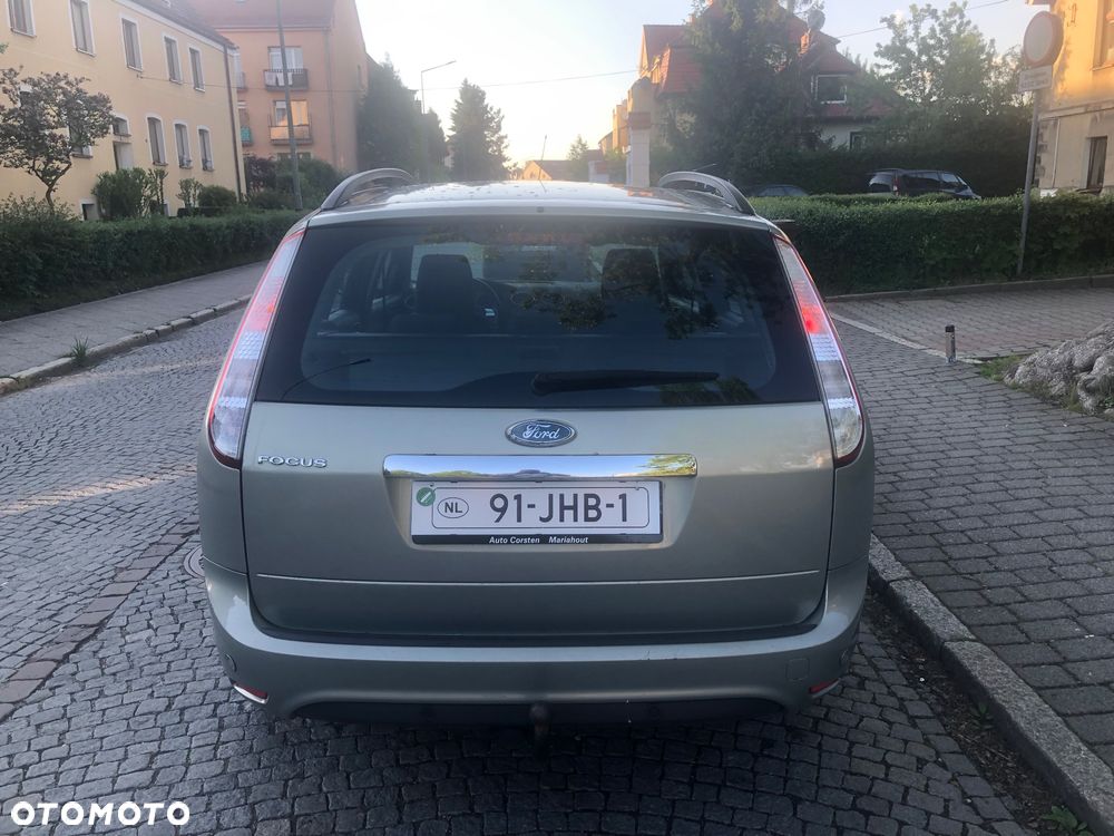 Ford Focus 1.8 FF Platinium X - 8
