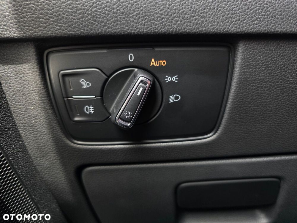 Volkswagen Arteon 2.0 TDI R-Line DSG - 12