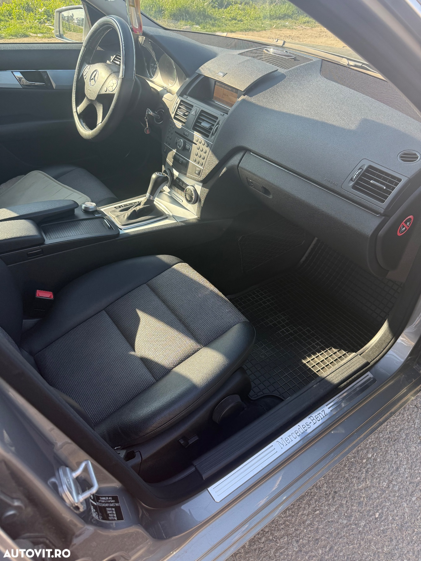 Mercedes-Benz C - 12