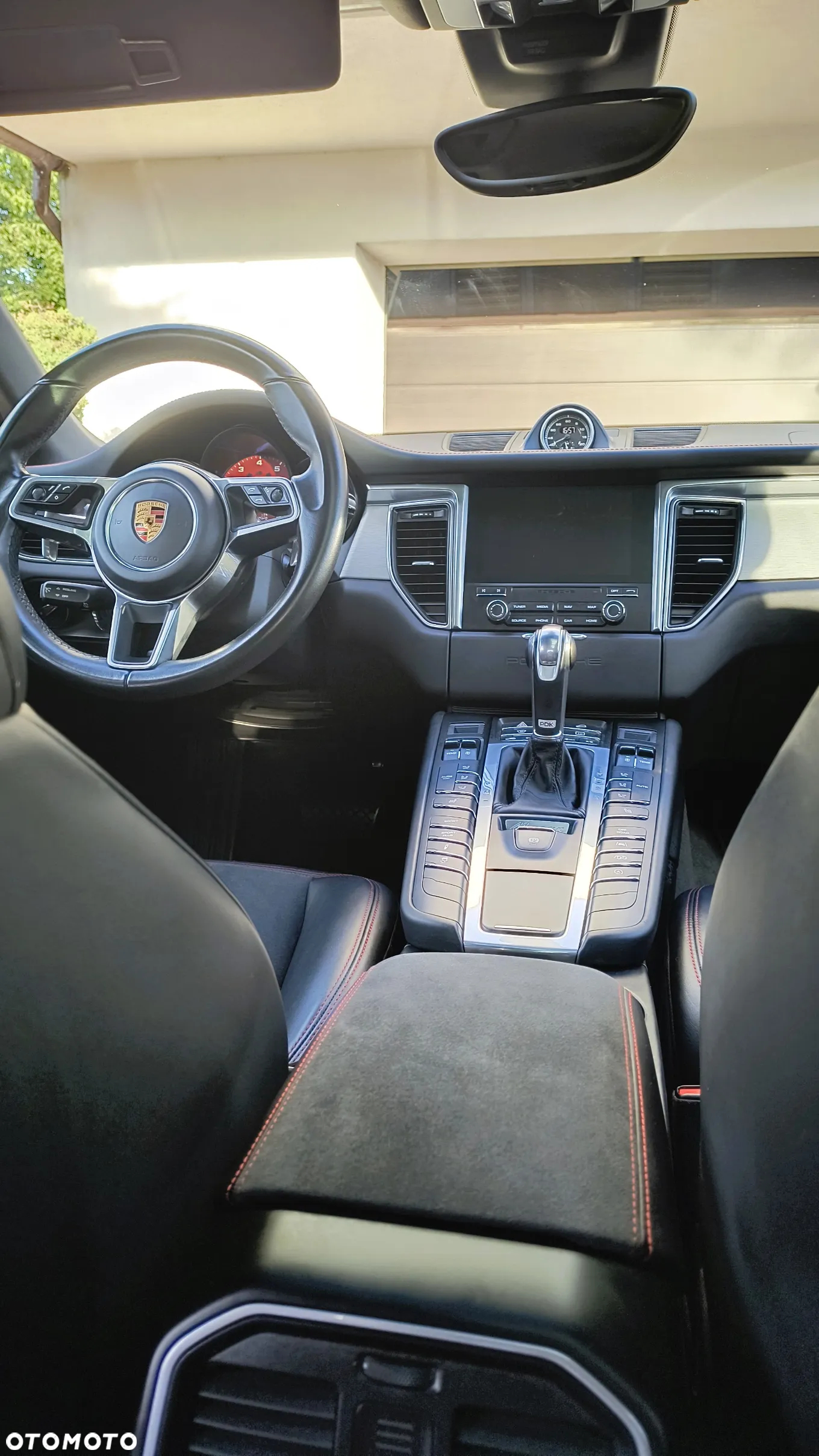 Porsche Macan Turbo - 12