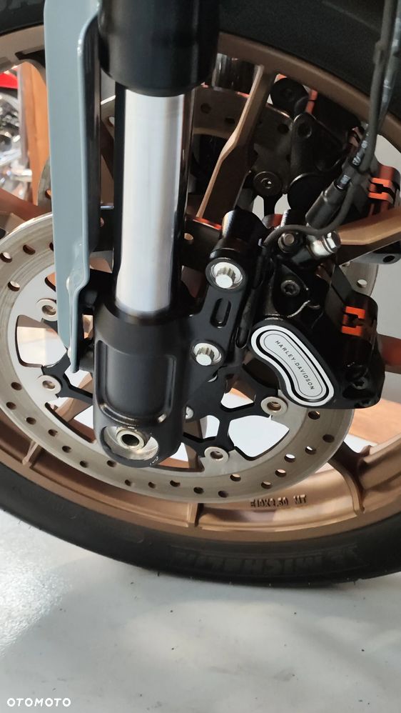 Harley-Davidson Dyna Low Rider - 30