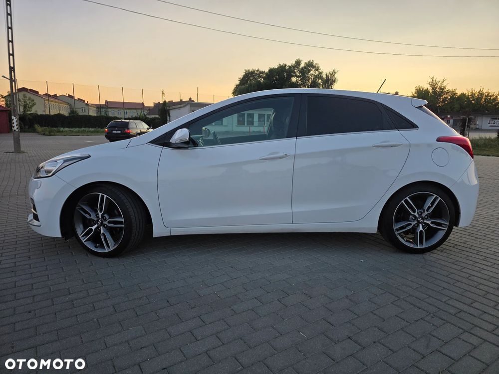 Hyundai i30 1.6 T GDI Turbo - 4