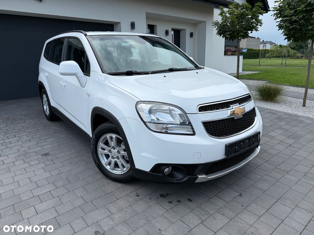 Chevrolet Orlando - 11