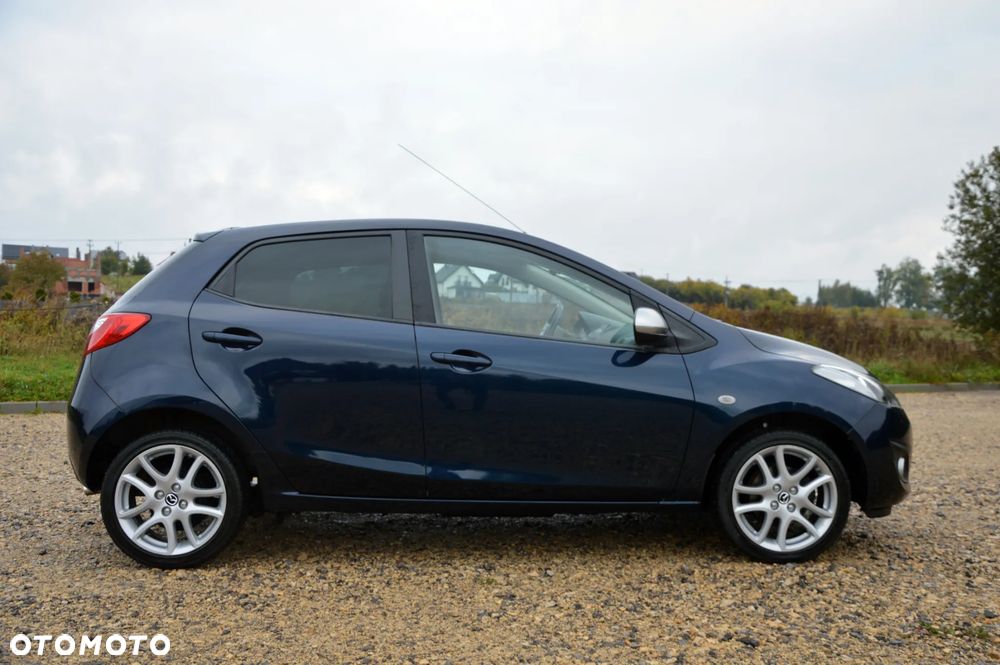 Mazda 2 1.3 Exclusive + - 22
