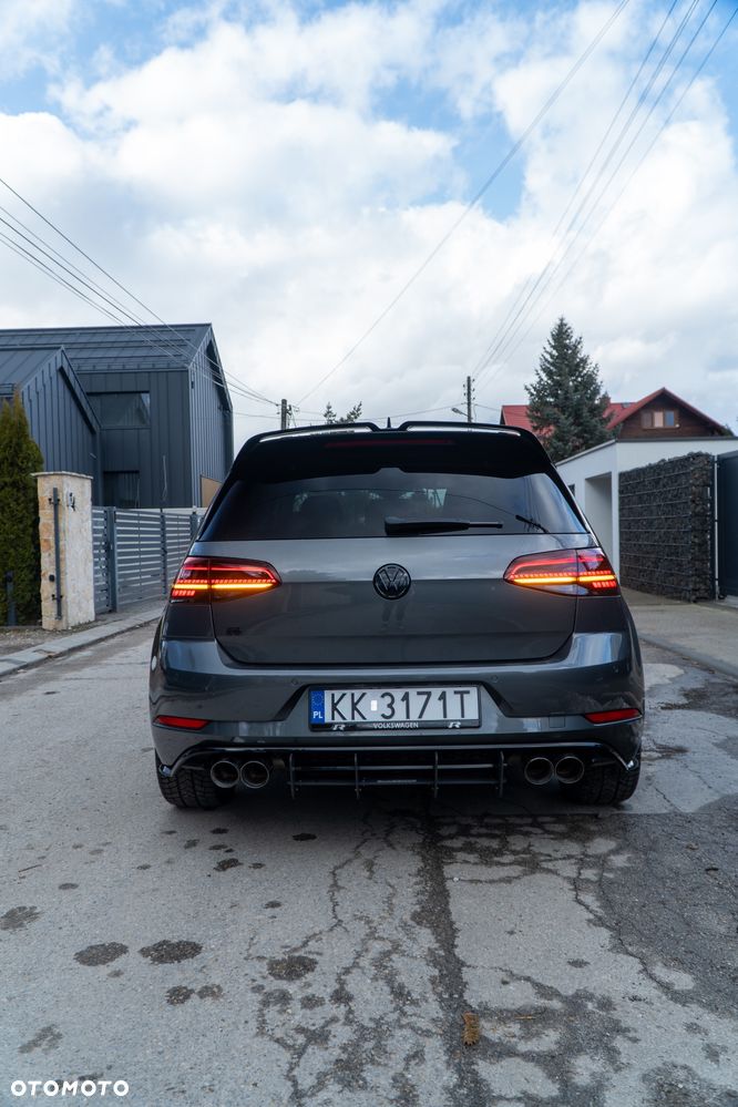 Volkswagen Golf - 4