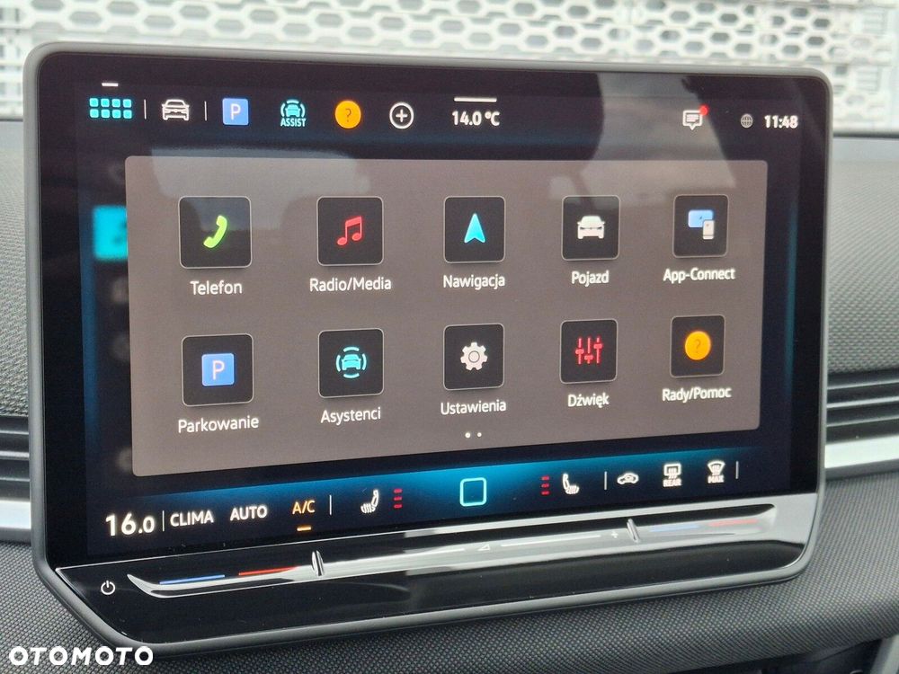 Volkswagen T-Roc 1.5 eTSI Life DSG - 28