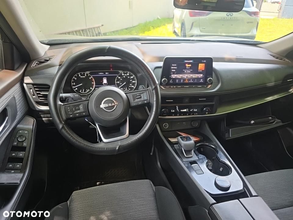 Nissan Rogue - 11