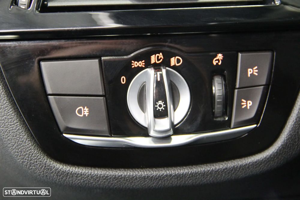 BMW 520 d Pack Desportivo M Auto - 20