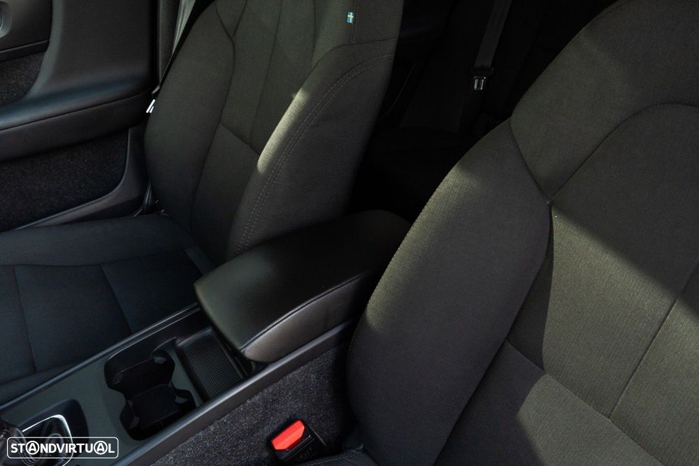 Volvo XC 40 1.5 T3 Tech Edition - 14