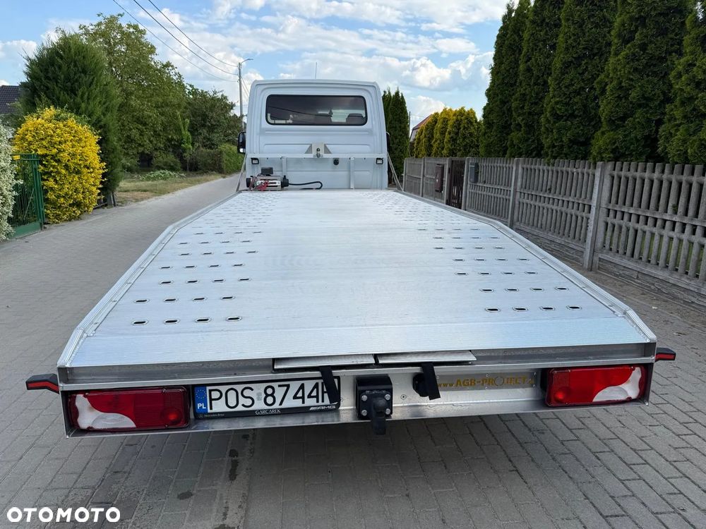 Mercedes-Benz Sprinter - 5
