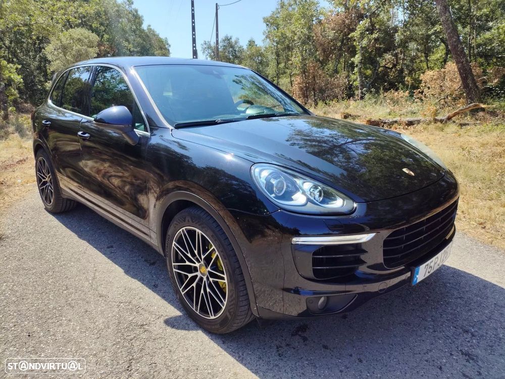 Porsche Cayenne 3.0 V6 - 4