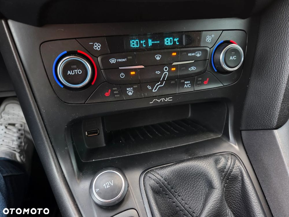 Ford Focus 1.0 EcoBoost Titanium ASS - 28