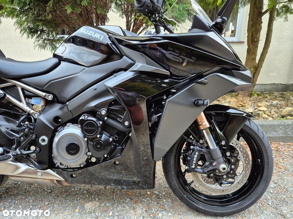 Suzuki GSX 1000 - 14