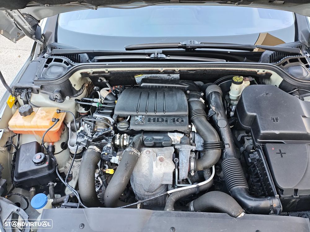 Peugeot 407 SW 1.6 HDi Executive FAP - 15