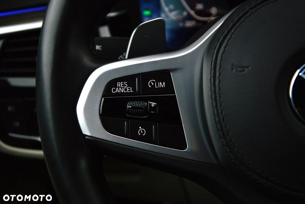 BMW Seria 5 520d xDrive Sport - 25